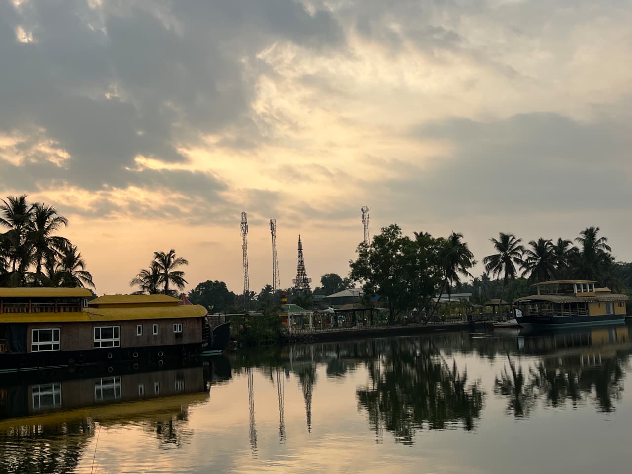 Scenic environment around The Coastal Paradise